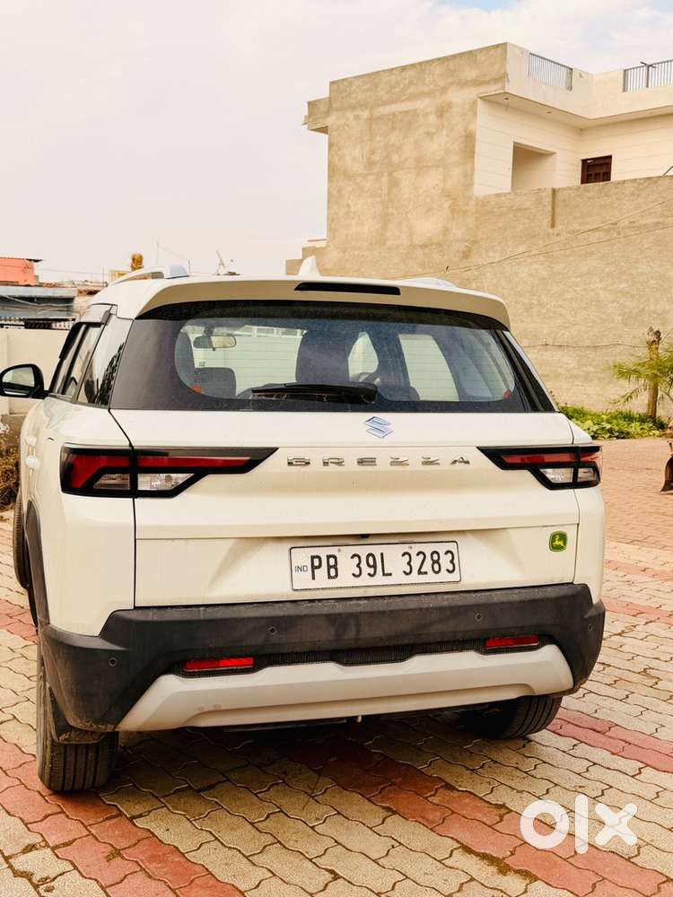 Maruti Brezza Zxi 2023