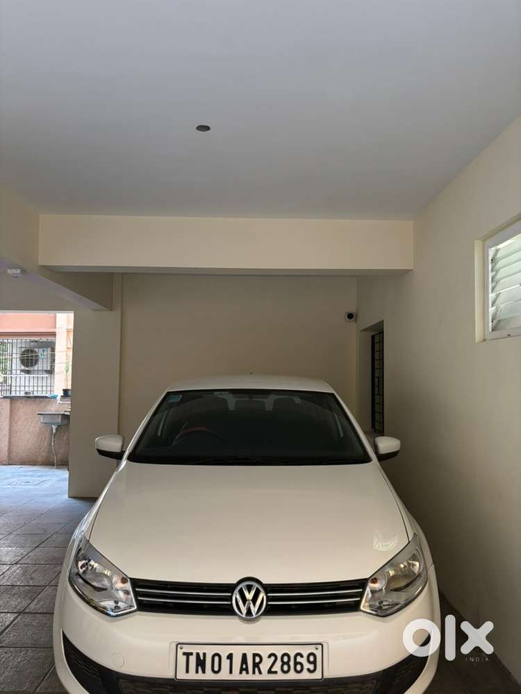 Volkswagen Polo Petrol Manual 2012
