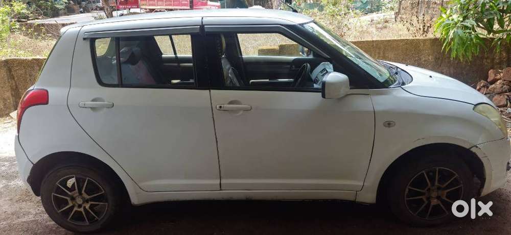 Maruti Suzuki Swift Vxi + Manual, 2009, Petrol