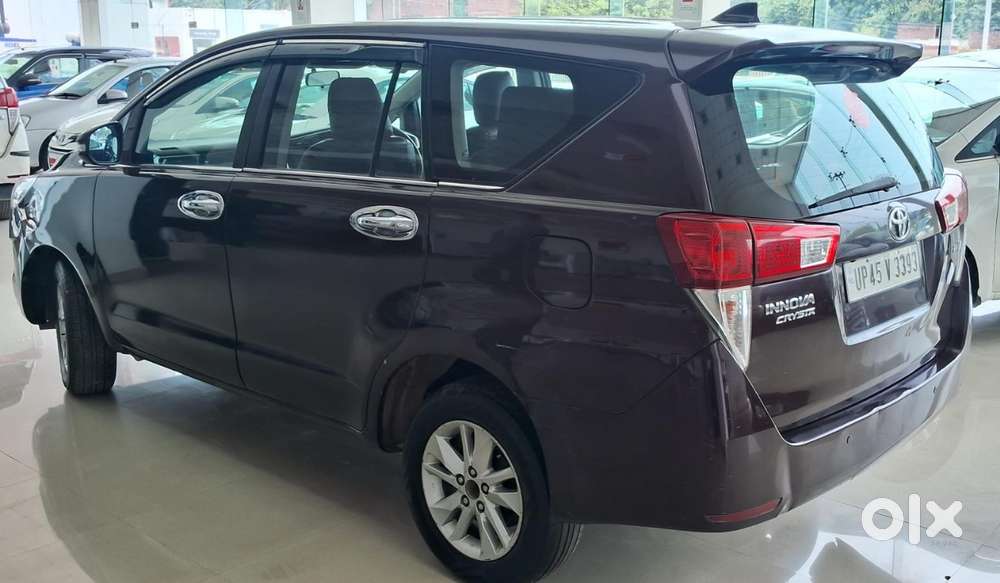 Toyota Innova Crysta 2.4 V, 2016, Diesel