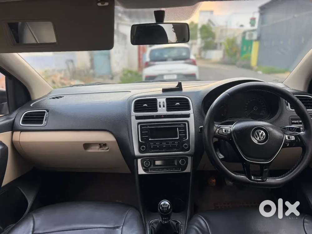 Volkswagen Polo 2014 Car