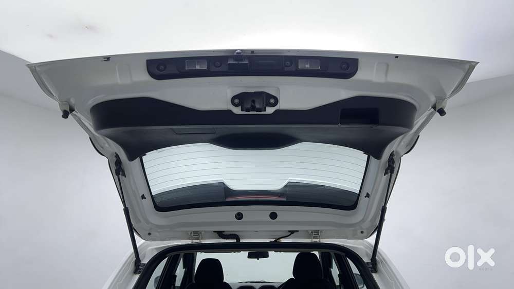 Nissan Magnite 1.0 Xv Premium Turbo Cvt (o), 2022, Petrol