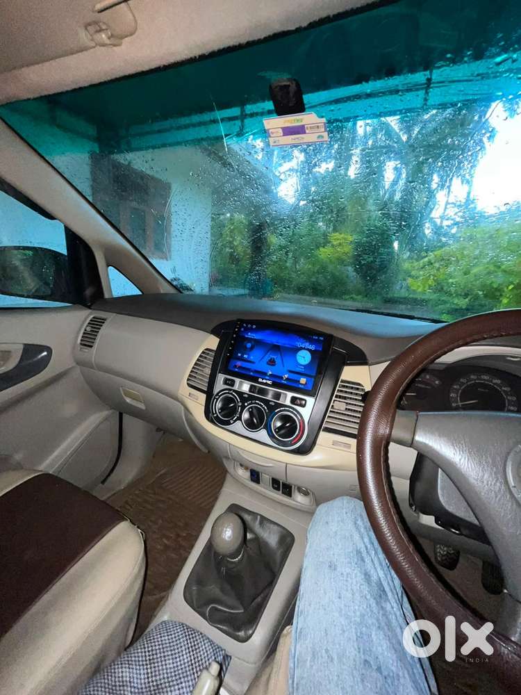 Toyota Innova Diesel 2011