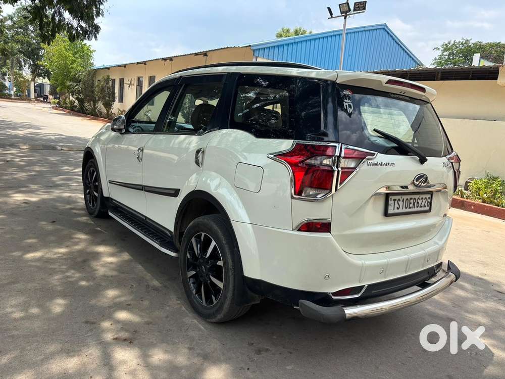 Mahindra Xuv500 Showroom Track