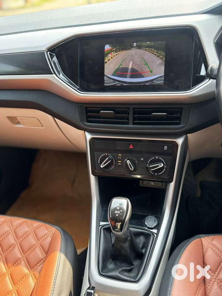 Volkswagen Taigun 1.0 Tsi Highline At, 2022, Petrol