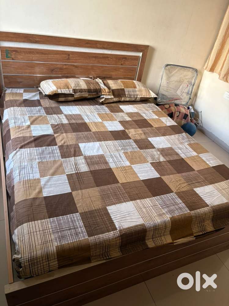 Bed with Storage and Mattress