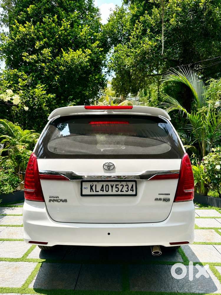 Toyota Innova 2013 Diesel Well Maintained