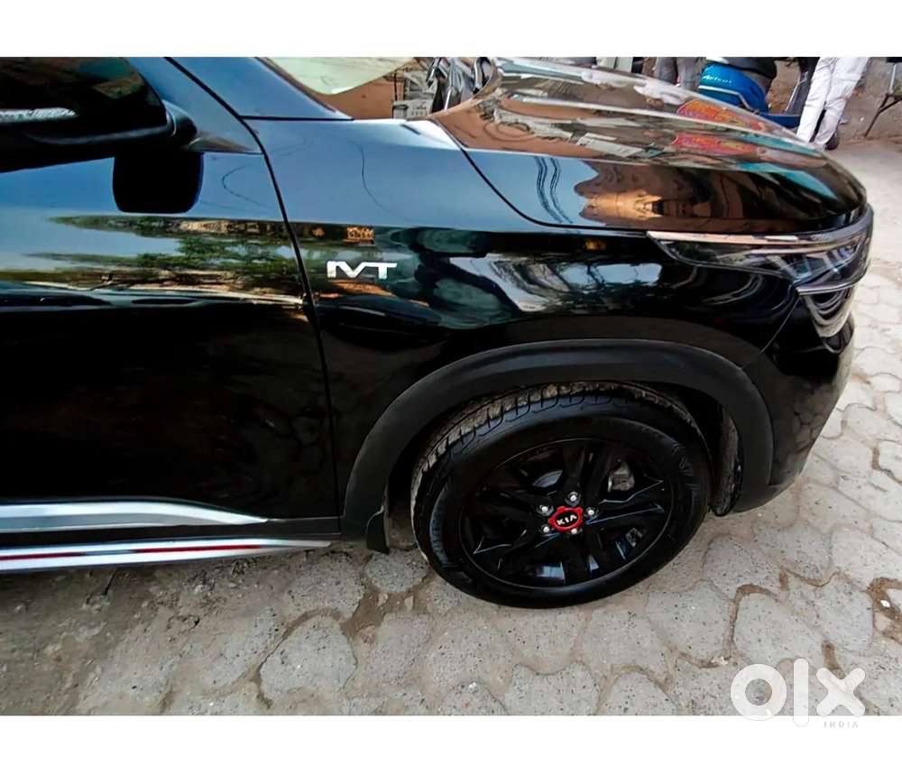 Kia Seltos 2021 Model / 1.5 Htx Ivt Petrol Anniversary Edition / Black