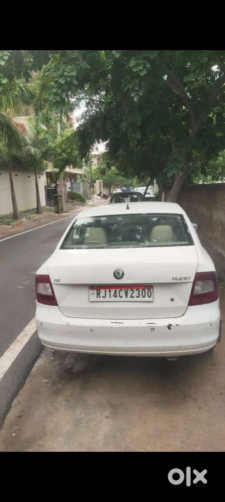 Skoda Rapid 1.0 Tsi 2013