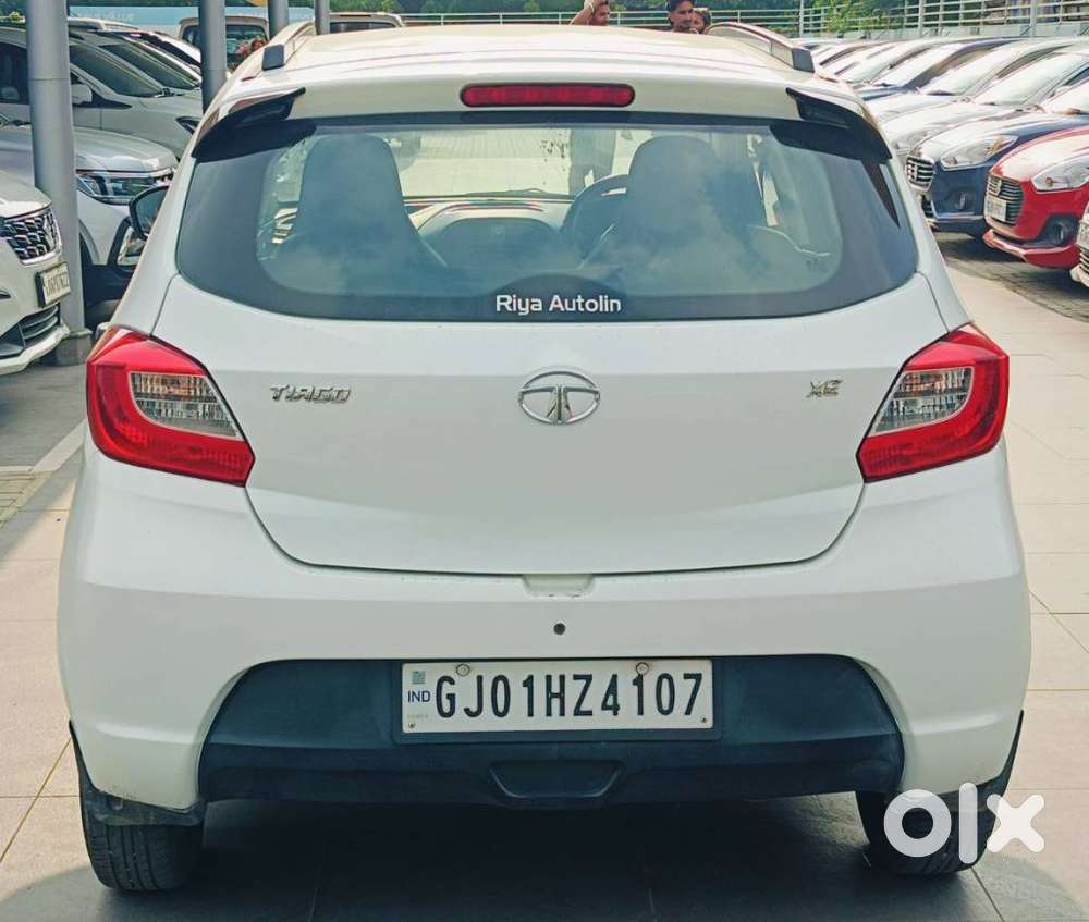 Tata Tiago Xe, 2018, Petrol