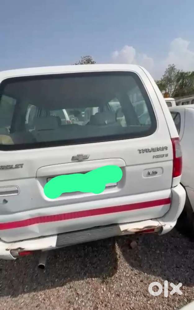 Chevrolet Tavera Neo 2015 Model