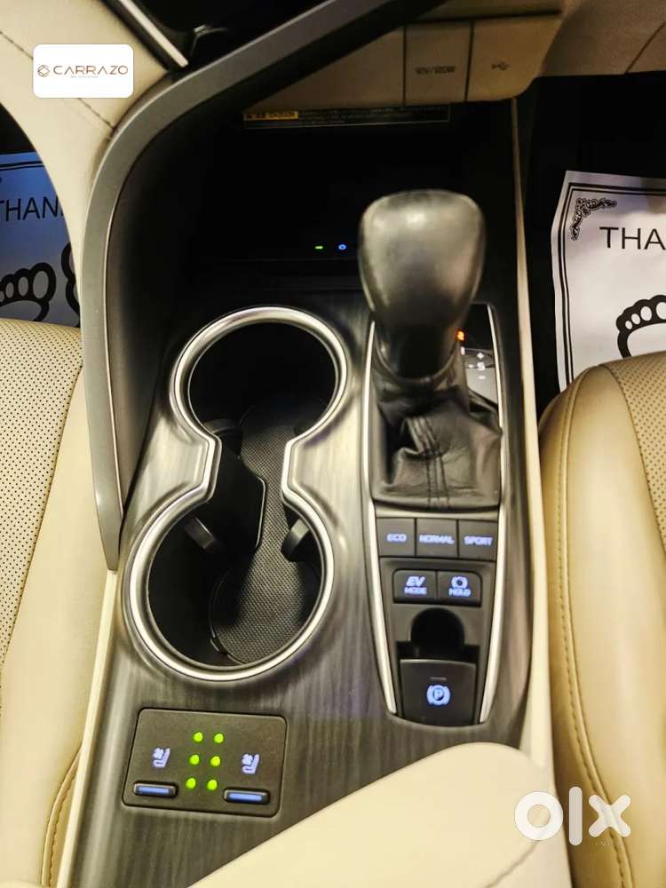 Toyota Camry Hybrid, 2022, Petrol