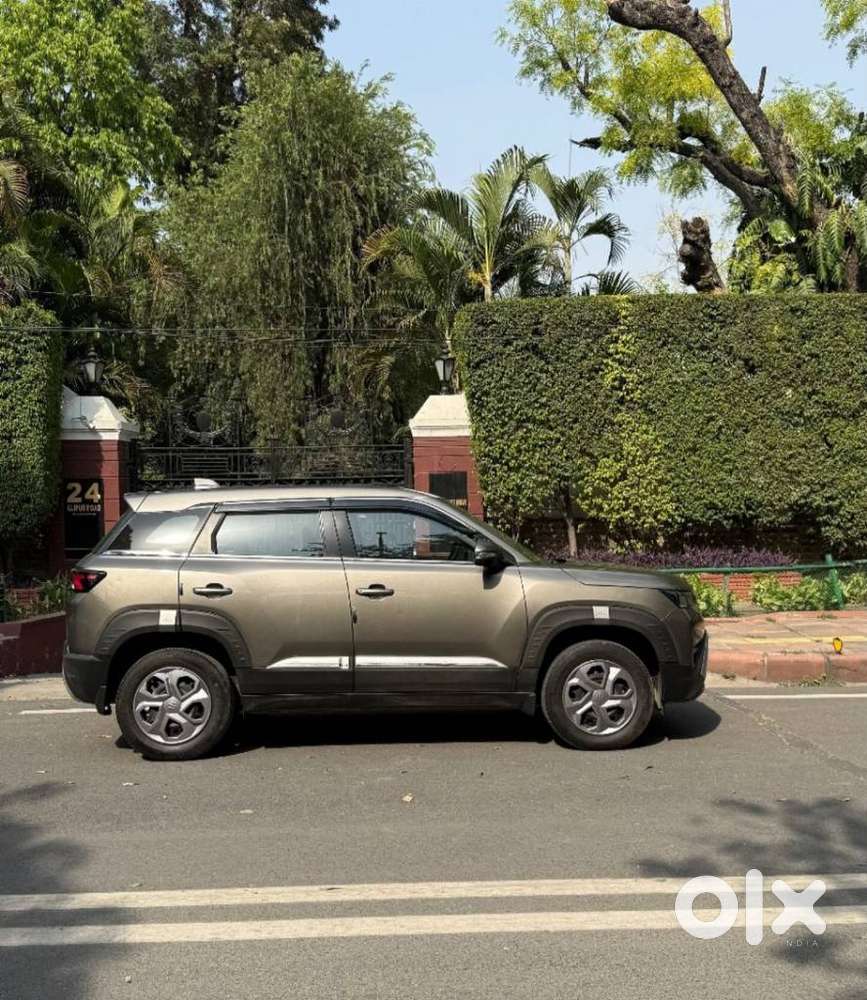 Maruti Suzuki Brezza 1.5 Lxi Smart Hybrid, 2024, Petrol