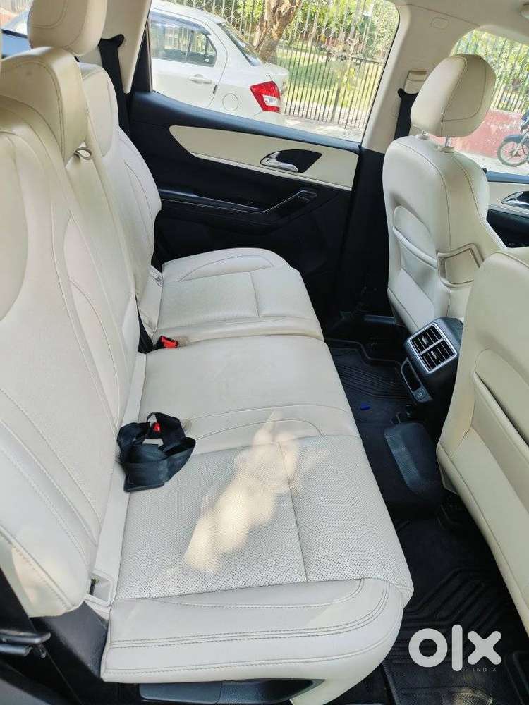 Mahindra Xuv700 2.2 Ax 7 Diesel At Luxury Pack Str, 2024, Diesel