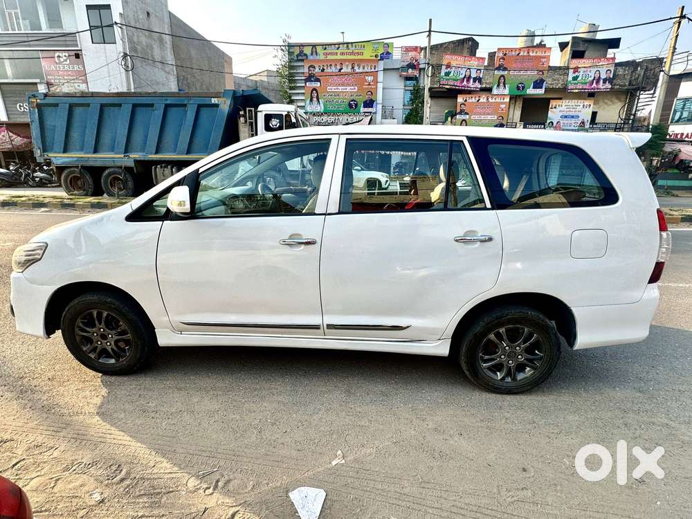 Toyota Innova 2.5 V 7 Str, 2011, Diesel