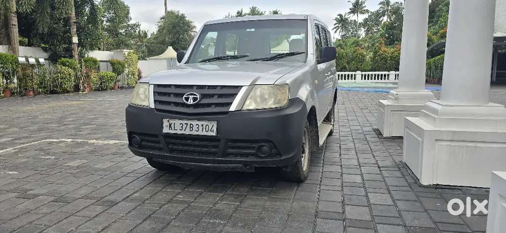 Tata Sumo Grande Lx 2012 2.2 Dicore Engine Low Kilometer