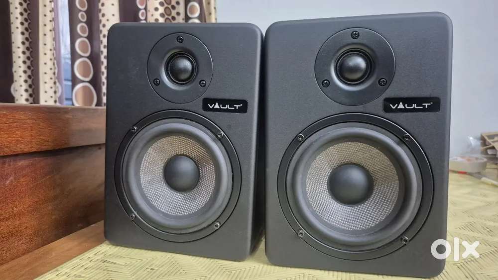 Vault C5 Speakers Bi amp matched Pair Active Speaker, Inbuilt amp