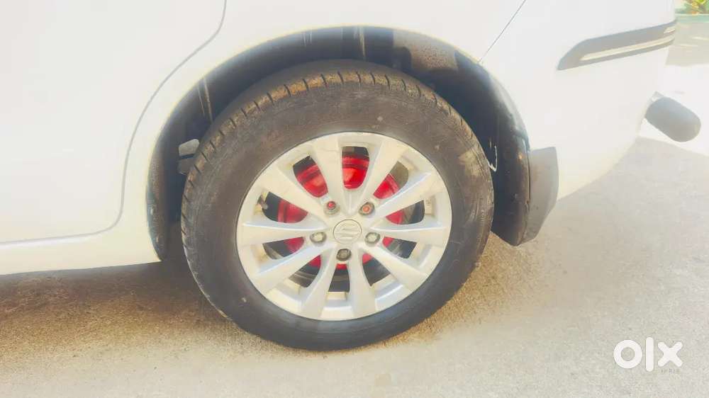 Maruti Suzuki Ertiga Zdi Topend 2012 Diesel Excellent Condition