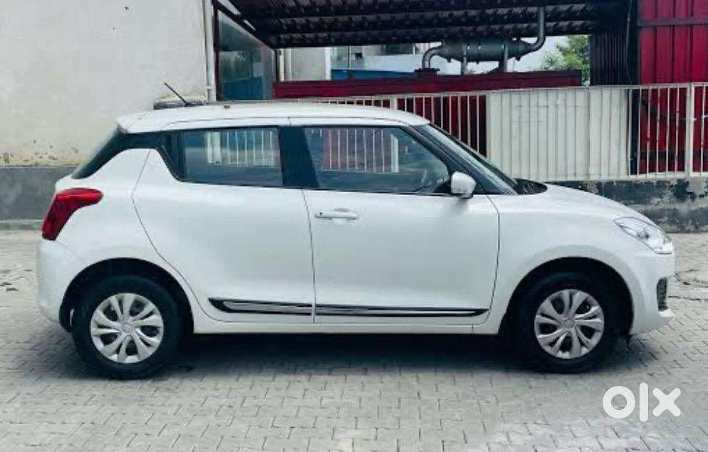 Maruti Suzuki Swift 2025 Petrol Bharat Series Number 6000 Km Driven