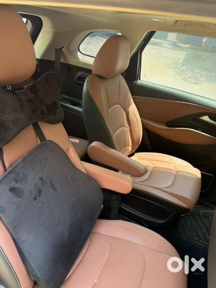 Mg Hector Plus Savvy Pro