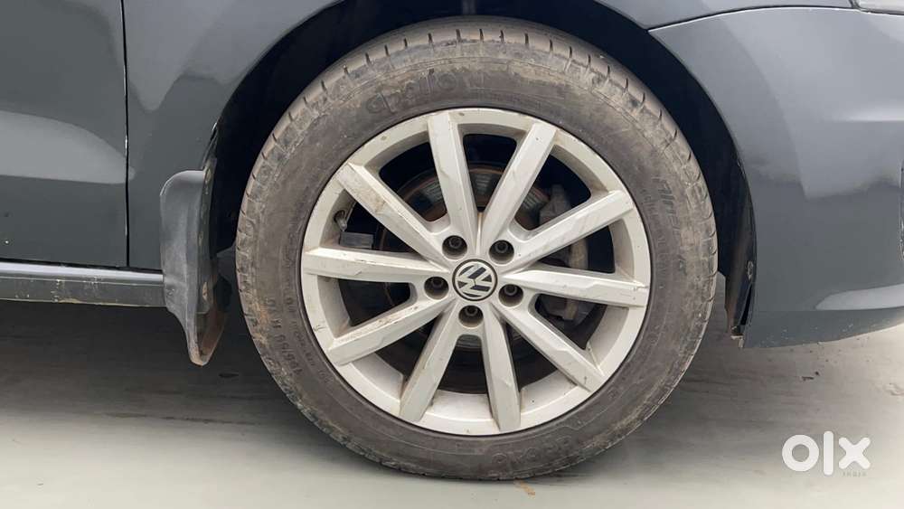 Volkswagen Vento 1.2l Tsi Highline Plus At Petrol, 2017, Petrol