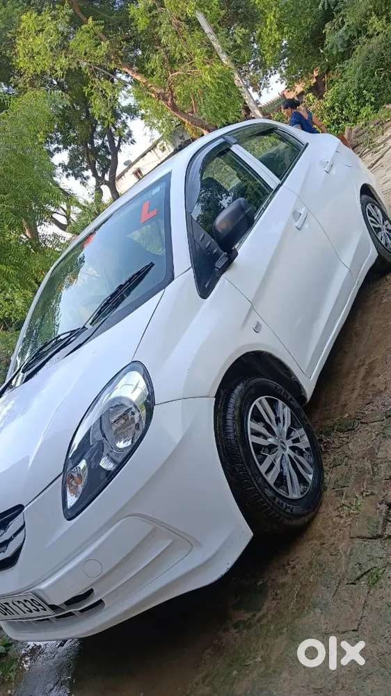 Honda Amaze 1.2 Petrol 2016
