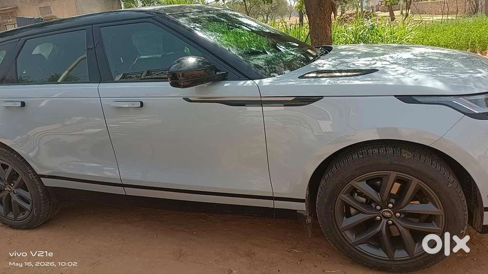 Land Rover 2024 Km Driven