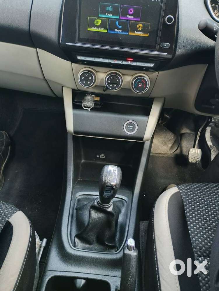 Renault Triber Rxz Easy-r Amt, 2020, Petrol