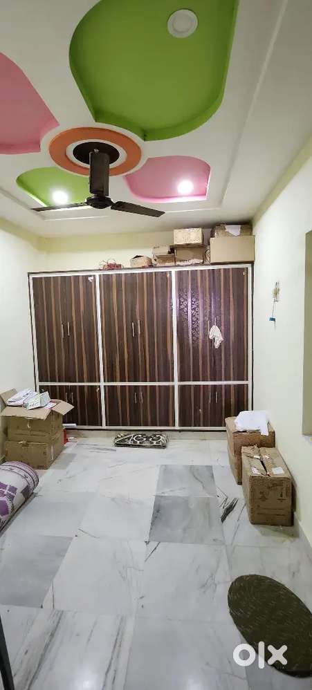 Rent Single Room With Cupboards Separate Bathroom..