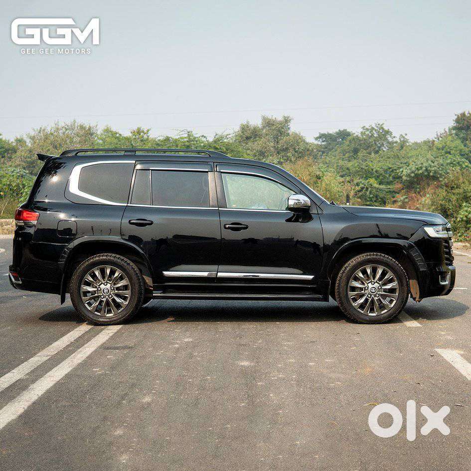 Toyota Land Cruiser Zx Petrol, 2024, Petrol