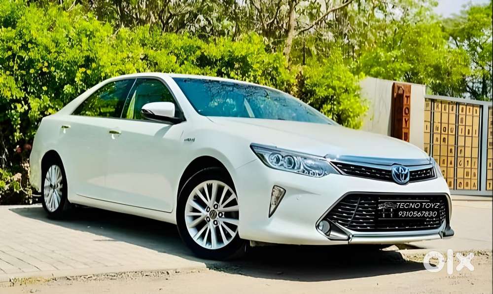 Toyota Camry Hybrid 2.5, 2015, Petrol