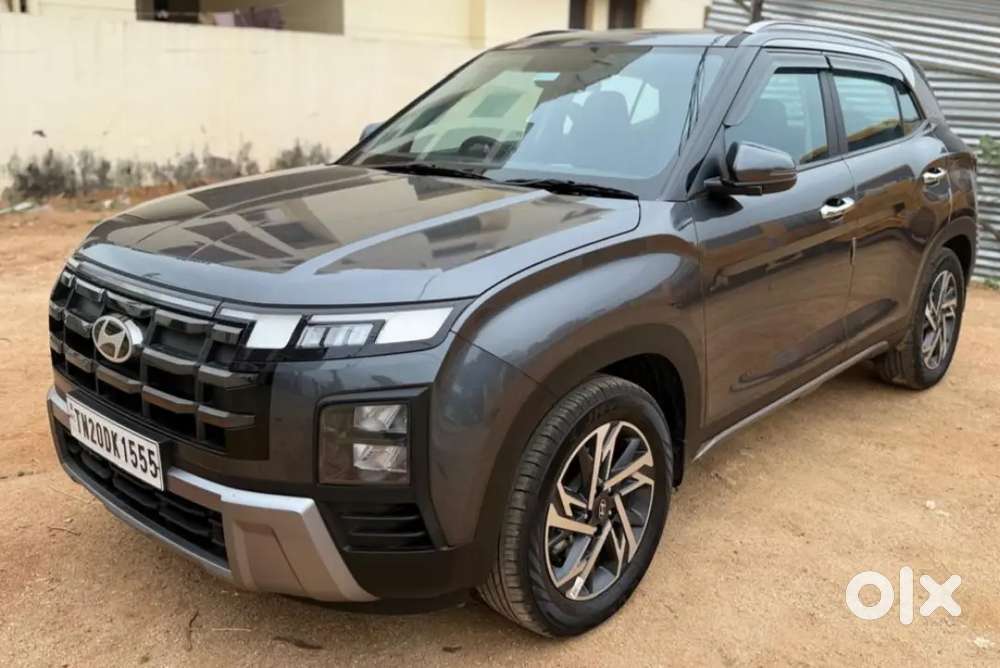 Just 9300 Kms. Hyundai Creta