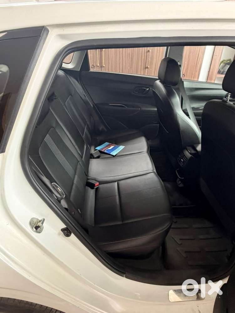 Hyundai I20 Automatic 1.0 L  Turbo Petrol