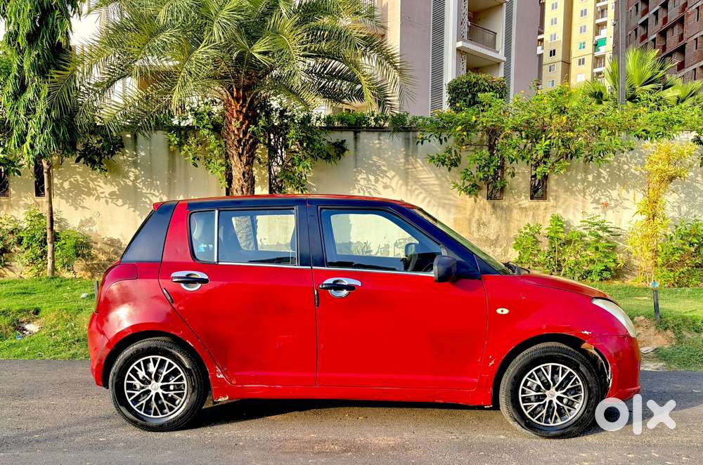 Maruti Suzuki Swift Vxi, 2006, Petrol
