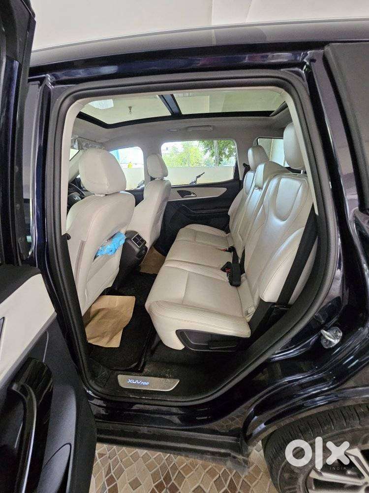 Mahindra Xuv700 Ax7 Luxury Pack Awd, 2023, Diesel