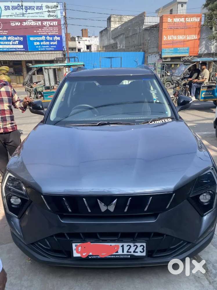 Mahindra Xuv 3xo 2025 Petrol 3000 Km Driven
