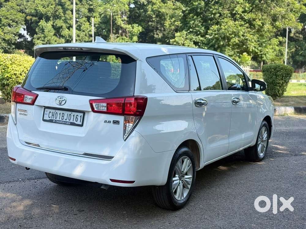 Toyota Innova Crysta 2.8 Zx At, 2016, Diesel