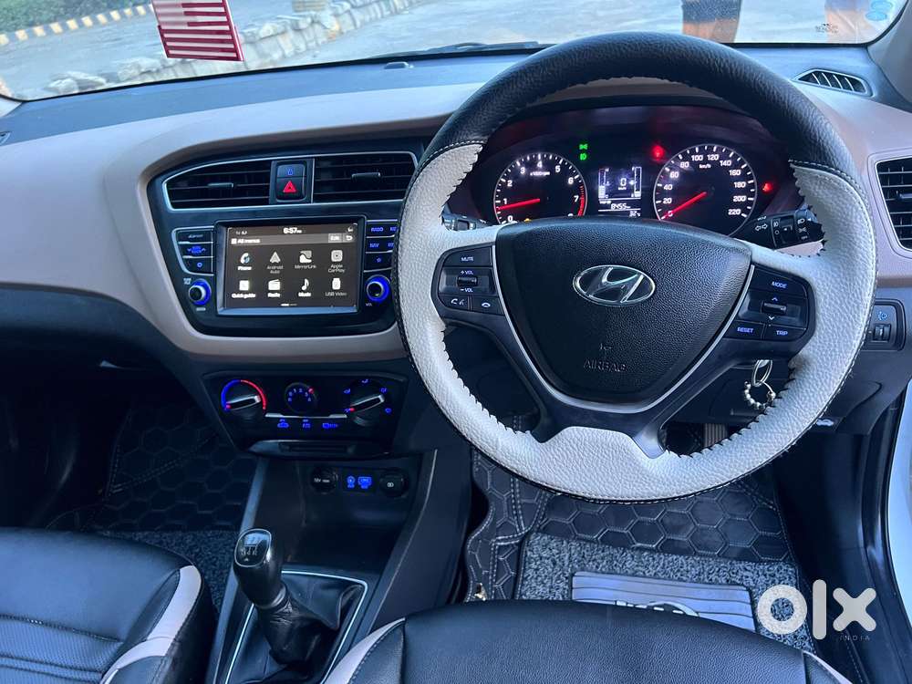 Hyundai Elite I20 Sportz (o) 1.4, 2020, Petrol