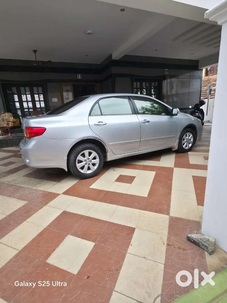 Toyota Corolla Altis 2010