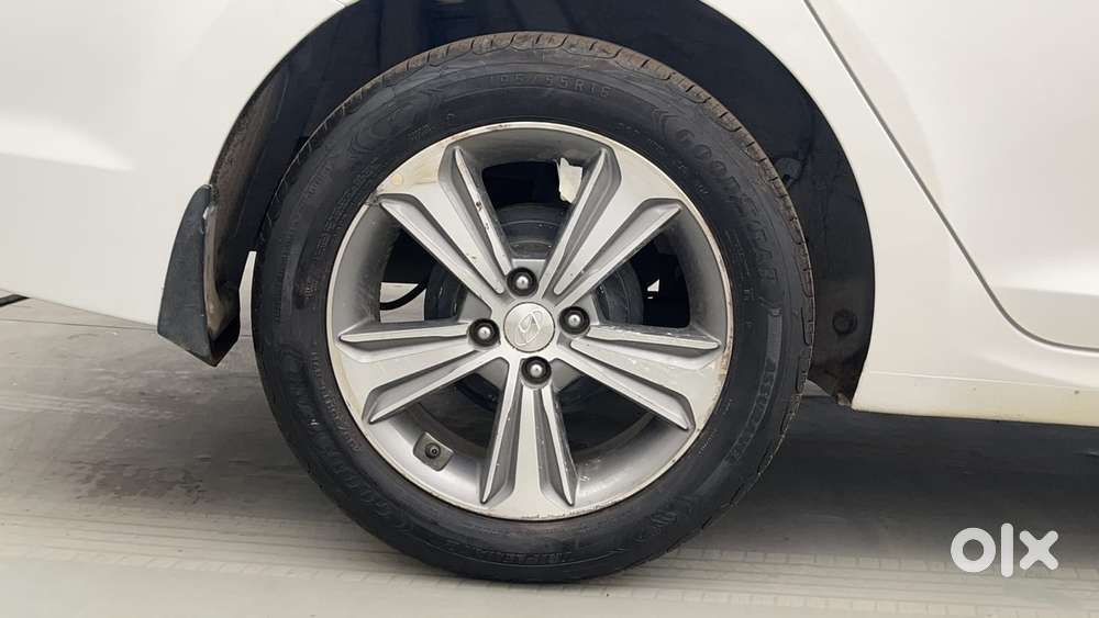 Hyundai Verna Vtvt 1.6 At Sx Plus, 2018, Petrol