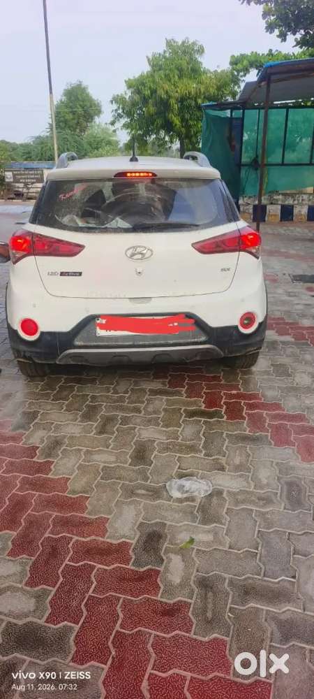 Hyundai I20 Active 2017 Petrol 90000 Km