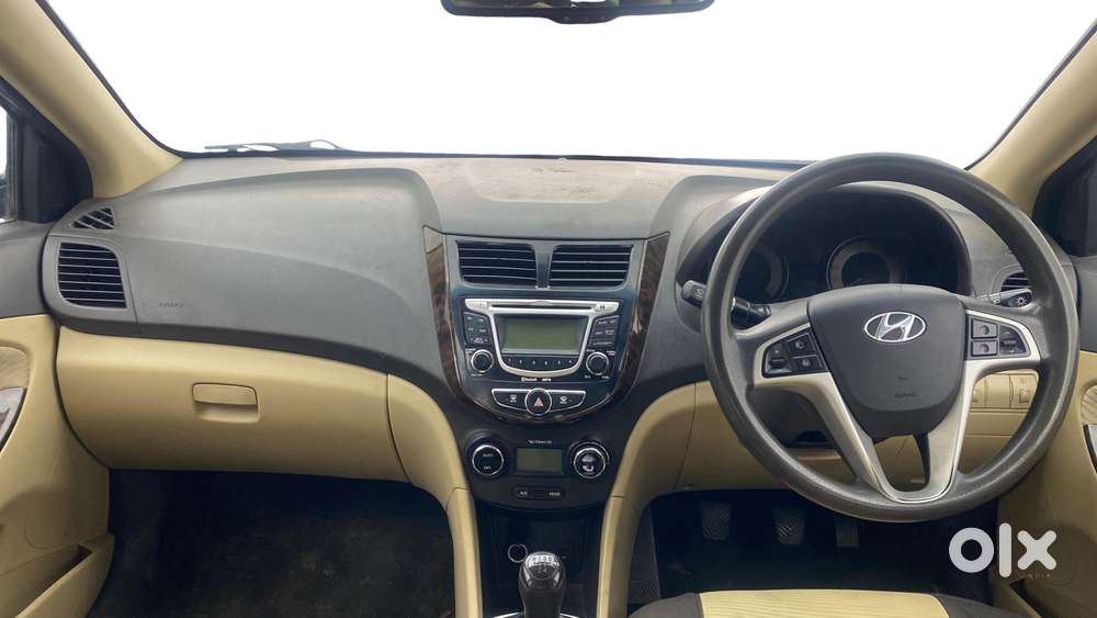 Hyundai Verna Fluidic 1.6 Vtvt Sx, 2013, Petrol