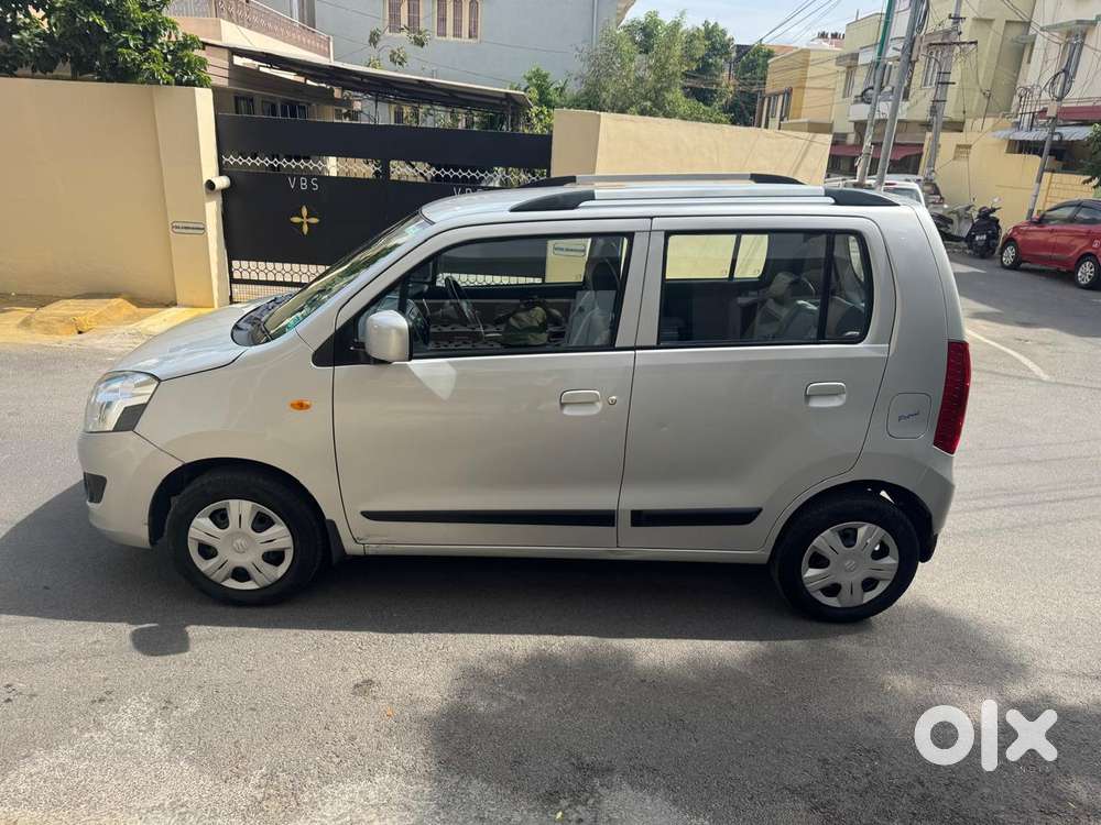 Maruti Suzuki Wagon R 1.0 Vxi Plus (o) Amt, 2016, Petrol