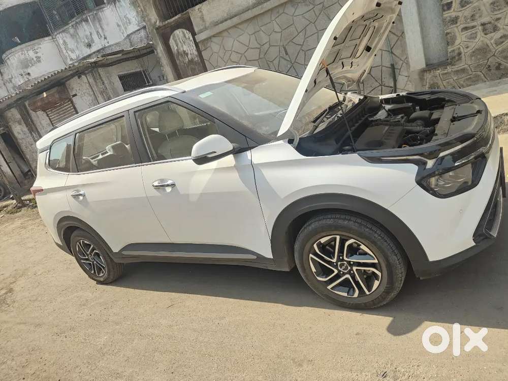 Kia Carens 2022 Petrol 15900 Km Driven