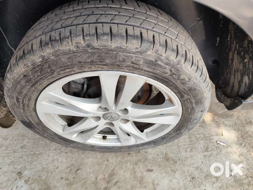 Hyundai Santa Fe 2013 Diesel 82000 Km Driven