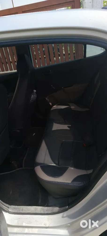 Hyundai Xcent Diesel 2015 Variant