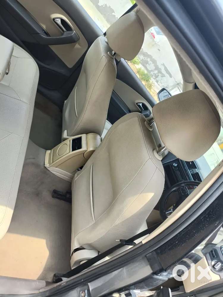 Volkswagen Vento Highline 2013