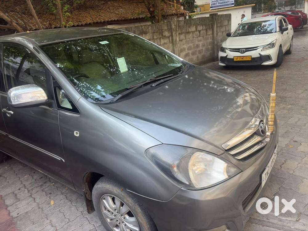 Toyota Innova 2010 Diesel 212000 Km Driven