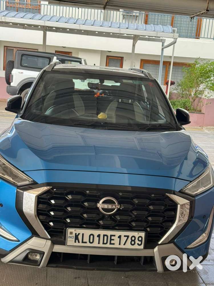 Nissan Magnite Automatic ,2025 Registered, Petrol High Variant Ezshift