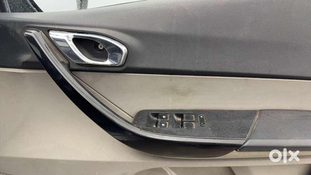Tata Tiago 1.2 Revotron Xz, 2018, Petrol